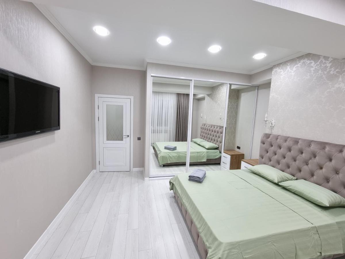 Luxury Best Grand New Apartaments Ultra Central Chisinau Exterior photo