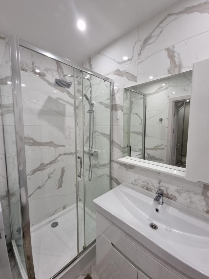Luxury Best Grand New Apartaments Ultra Central Chisinau Exterior photo